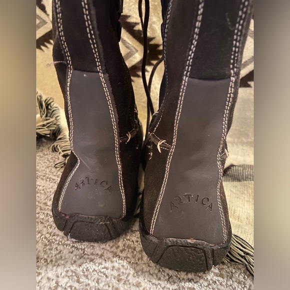 Artica “Cheyenne” brown suede lace up boots NIB - Picture 2 of 10
